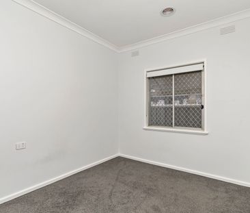 Home For Rent - Photo 3