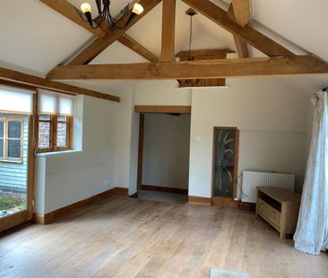 3 bedroom property to rent - Photo 1