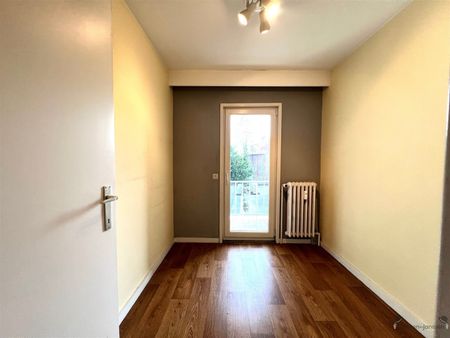 Centraal gelegen appartement op de 2de v - Photo 3