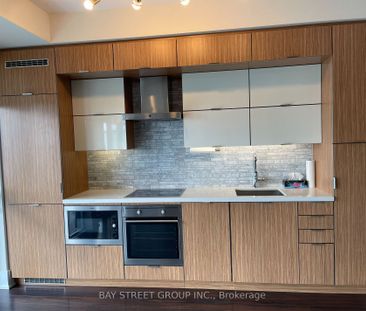 300 Front Street Lofts 300 , #2803 - Photo 3