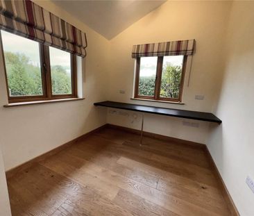 3 bedroom detached house to rent - Photo 4