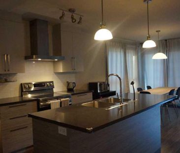 CONDO 2 chambres À LOUER – DISPONIBLE À PARTIR DU 10 OCTOBRE - Photo 4