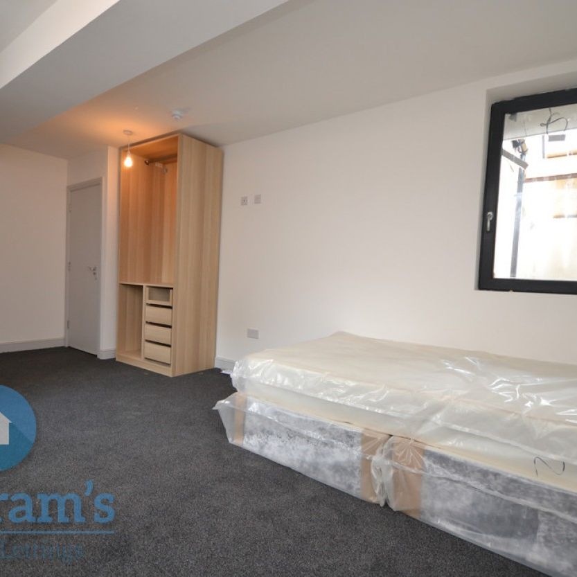 1 bed Studio for Rent - Photo 1