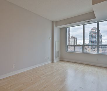 2 Bedrooms + Den - Photo 2