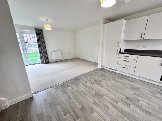 Parkhall Drive, Doncaster, Askern - Photo 1