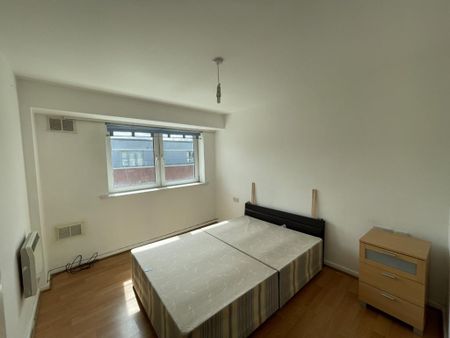 2 bedroom flat to rent - Photo 5