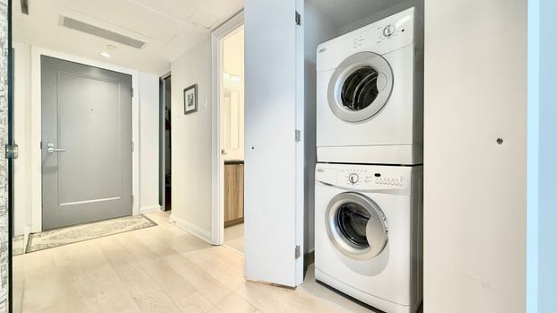 For Lease - 155 Yorkville Avenue Unit# 2108 (second bedroom), Toronto, Ontario - Photo 1