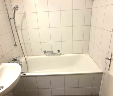 2-ZIMMERWOHNUNG MIT ZWEI BALKONEN NAHE DER CLARAMATTE - Photo 5