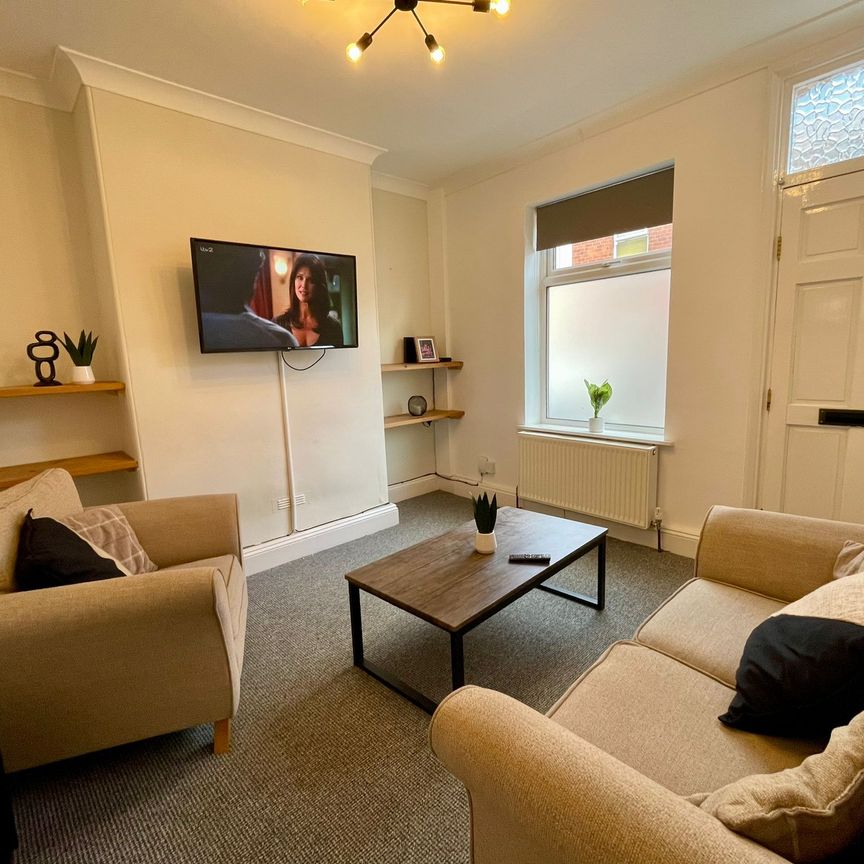 Grace Street – 2 Bed - Photo 1