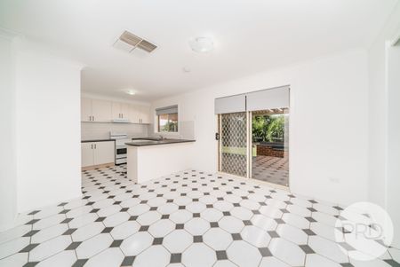 2 Kimba Drive, Glenfield Park NSW 2650 - Photo 3