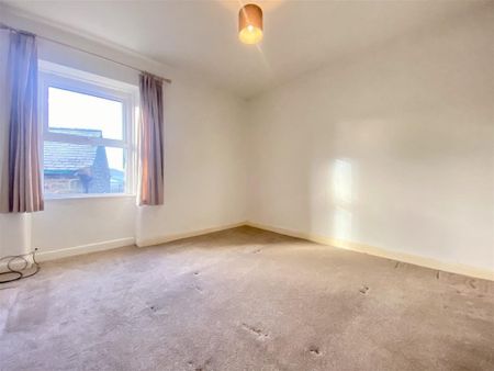 Main Road, Bamford, Hope Valley - Photo 4