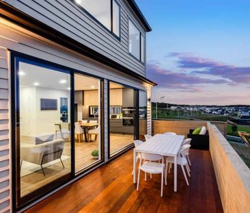 Stylish Fully Fenced 3-Bedroom Home with Sea V... - Photo 1