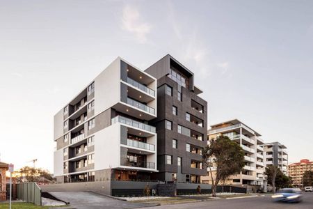 SOUTHBANK APARTMENTS - 14 Beatson Street WOLLONGONG - Photo 2