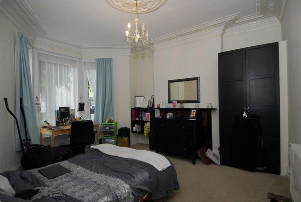 4 bedroom house to rent - Photo 1