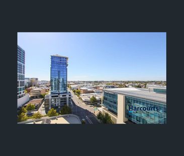 CONTEMPORARY INNER-CITY LIVING - Photo 1