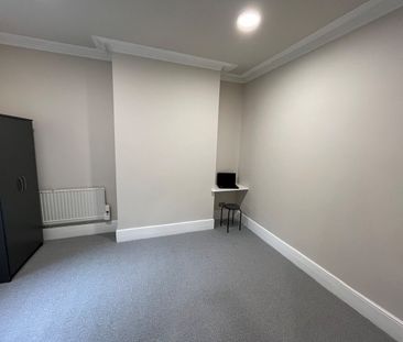 1 Bed Flat, Moreton Road, CR2 - Photo 4