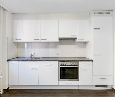 Neuwertige 2.5 ZW in Saint-Gall zu vermieten - Photo 2