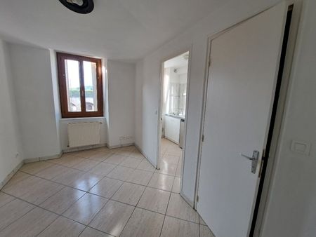 Appartement 1 pièce à Toul - Photo 2