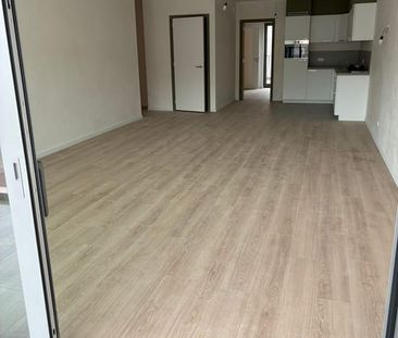 Appartement te huur - Photo 1