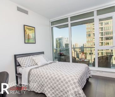 Condo in Burnaby, BC - Photo 3