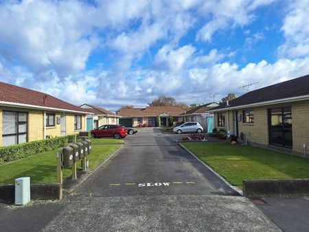 4/30 Leighton Avenue, Waiwhetu - Photo 3