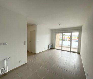 Location Appartement 2 pièces 40m² MARSEILLE 13ème - Photo 1