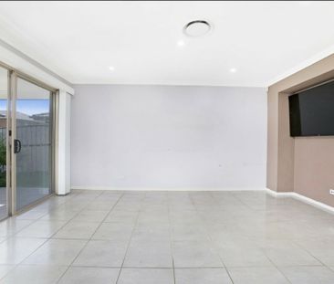 Stunning Home - Great Location! - Photo 1