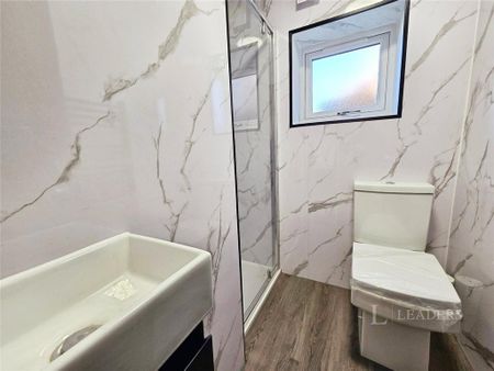 House share to rent - Photo 2