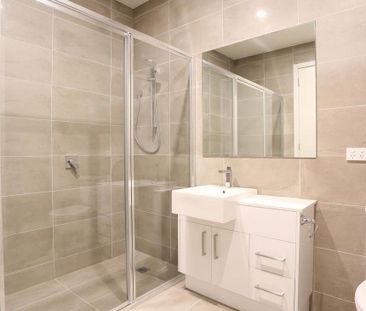 Modern Living in Pascoe Vale - Photo 3