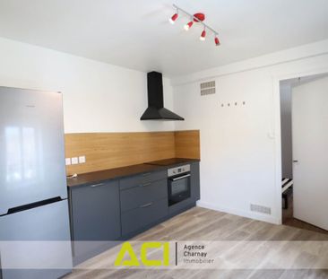LA ROCHE VINEUSE CENTRE VILLAGE – APPARTEMENT T2 - Photo 2