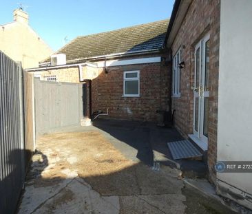 2 bedroom bungalow to rent - Photo 4