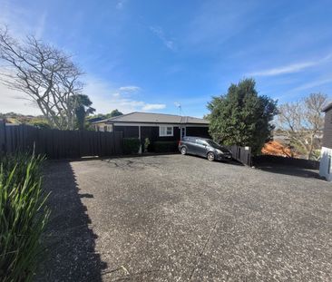 Large spacious 5 Bedroom home - Photo 6