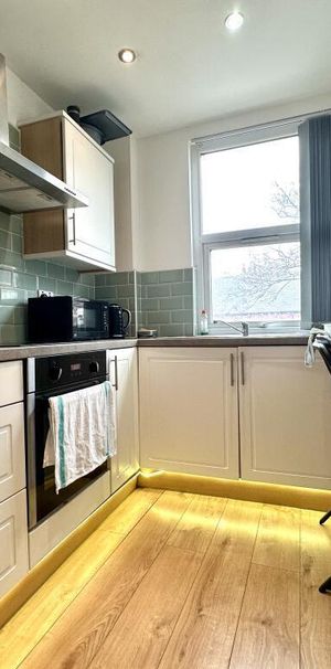 Coldcotes Avenue - Photo 1