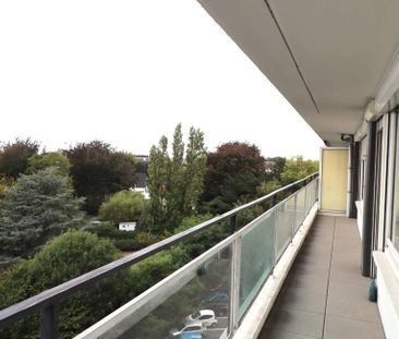 Appartement te huur in Sint-Niklaas voor € 900 met 2 slaapkamers - Photo 4