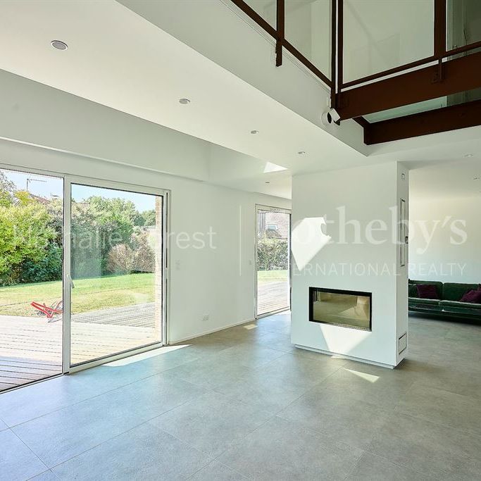 Location Maison 9 pièces 311m² CROIX 59170 - Photo 1