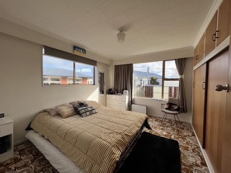 Windsor Townhouse - Photo 4