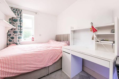 3 bedroom terraced house to rent - Photo 2