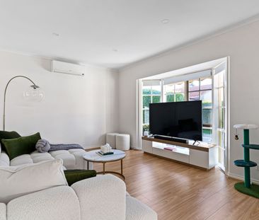 EAST DONCASTER SCHOOL ZONE - Photo 1