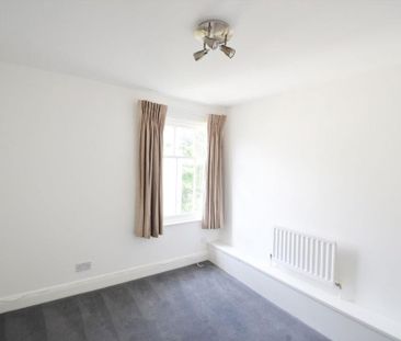 3 bedroom flat to rent - Photo 5