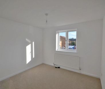 2 bedroom semi-detached house to rent - Photo 3