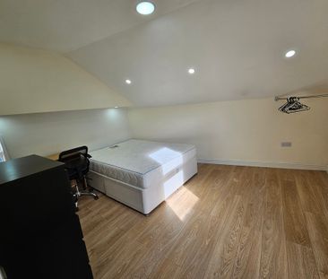 5 Bed Student Accommodation - Photo 6