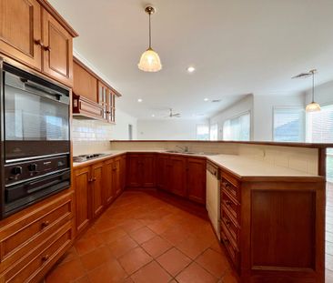 Amazing Spacious Home in Grovedale - Photo 5