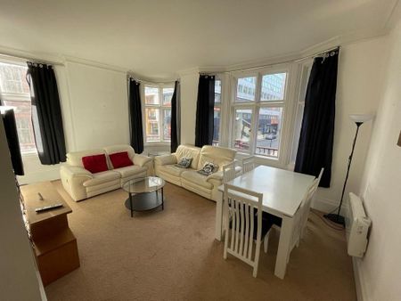 2 bedroom flat to rent - Photo 3