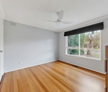 2 Hedline Place, Macleod VIC 3085 - House For Rent | Domain - Photo 1