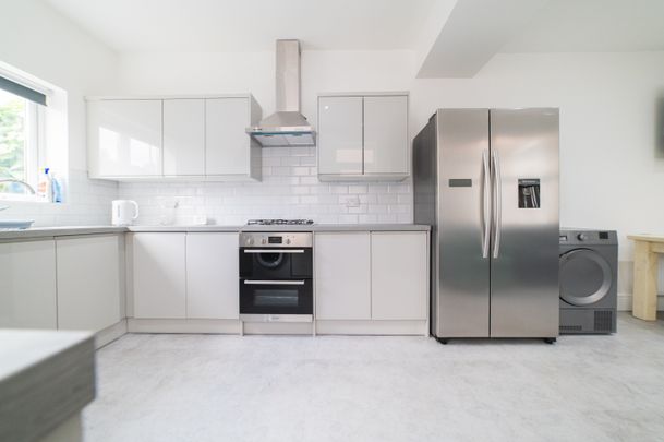 Cosmeston Street, Cathays - Photo 1