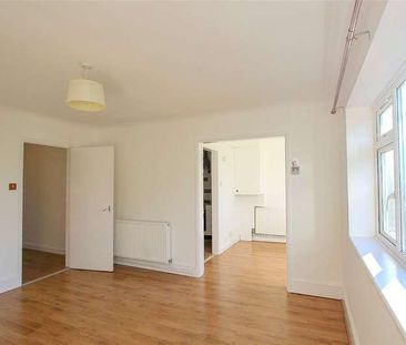 Chalkwell Park Drive, Leigh-on-sea, Essex, SS9 - Photo 6