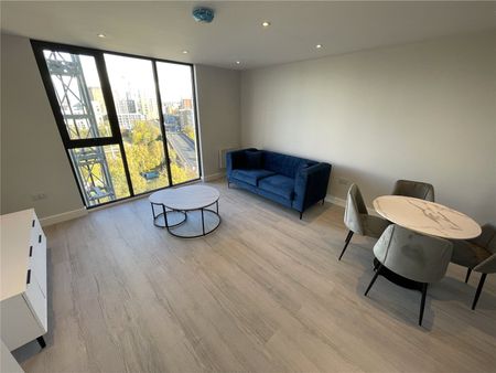 1 bedroom Flat To Rent - Photo 2