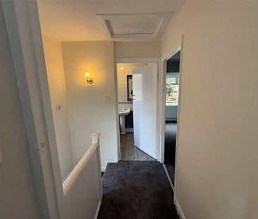 2 bedroom end of terrace house to rent - Photo 4