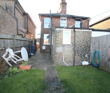 2 bedroom semi-detached house to rent - Photo 1