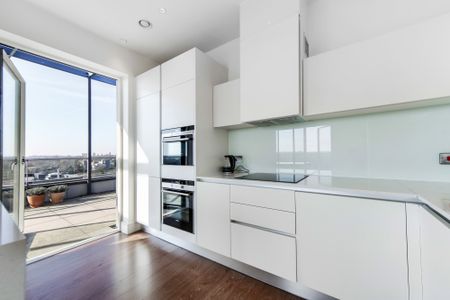 Tizzard Grove, Kidbrooke Village, London, SE3 9EP - Photo 2